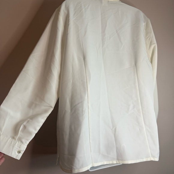 Anthony Richards Button-Up Blouse with Floral Embroidery - Picture 8 of 8